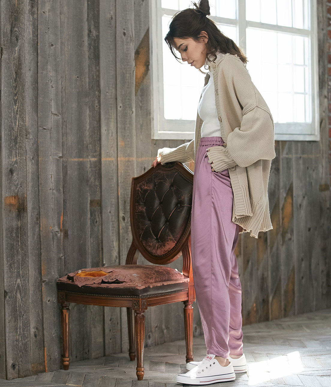 VIS「厚手サテンリラックステーパードパンツ」|その他|