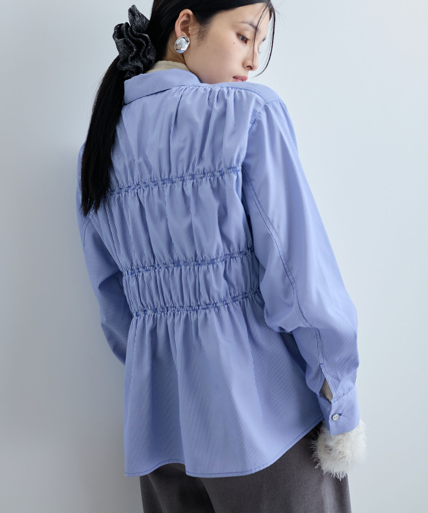 VIS「【洗える】シャーリングデザインシャツ」|シャツ・ブラウス|