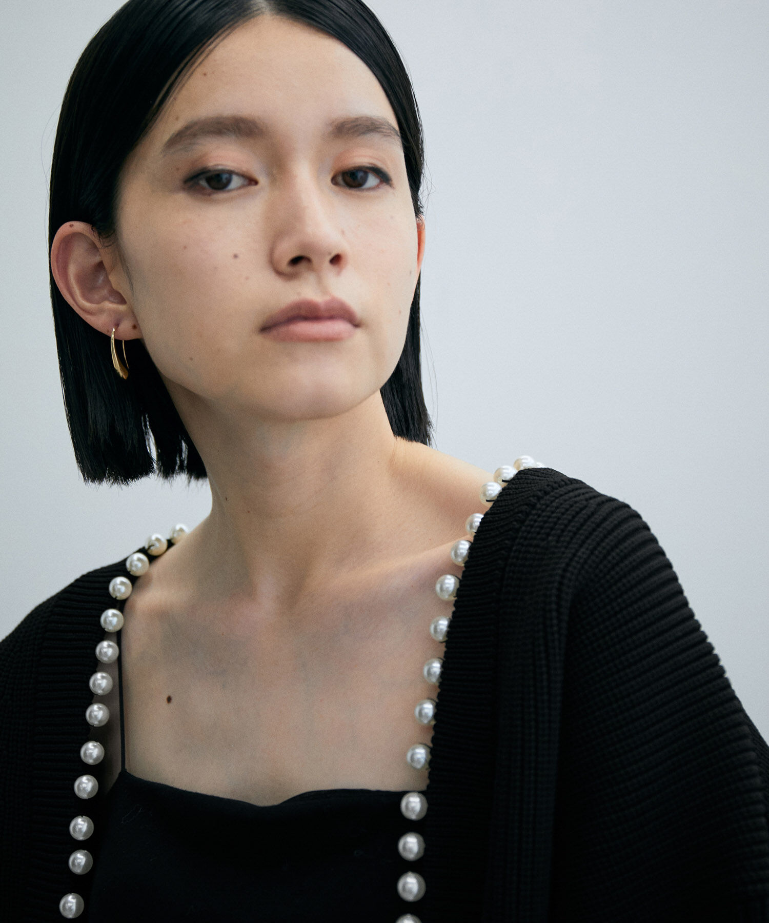 ADAM ET ROPE'「〈追加〉【サステナブル】パール付きカーディガン」|カーディガン|