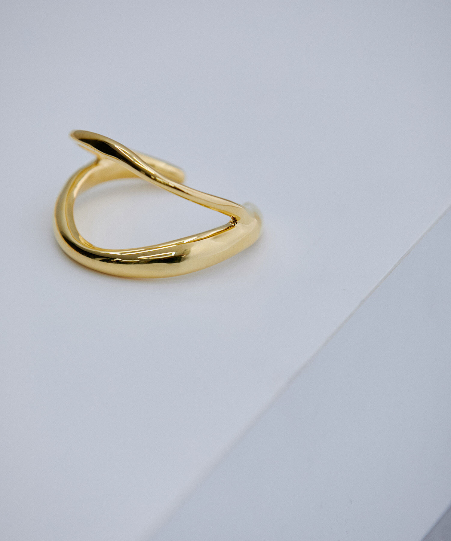 ADAM ET ROPE'「courvaceous bangle」|ブレスレット・バングル|ゴールド(90)