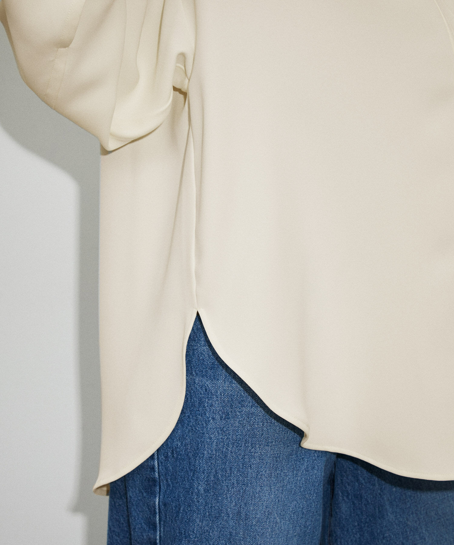 ADAM ET ROPE'「【サステナブル】ドレープオーバーシャツ」|シャツ・ブラウス|