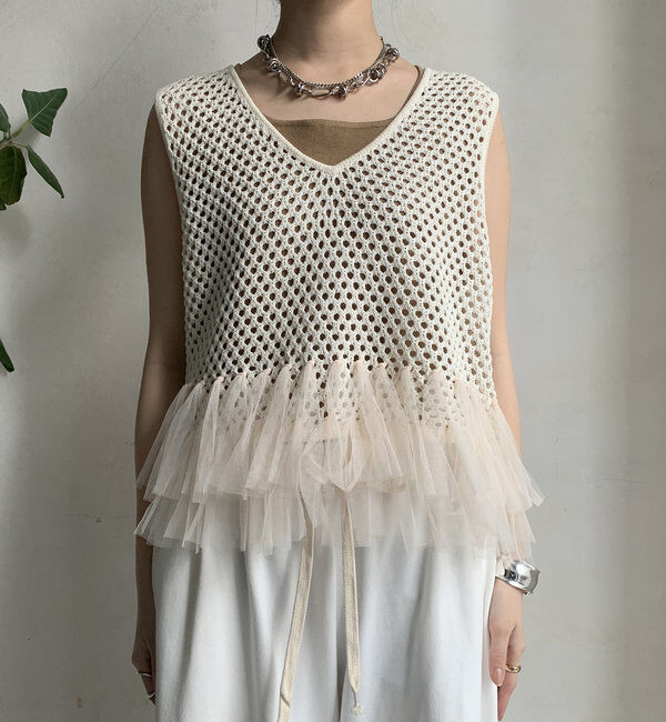  「【WEB限定】裾チュールメッシュニットベスト」|ニット・セーター|