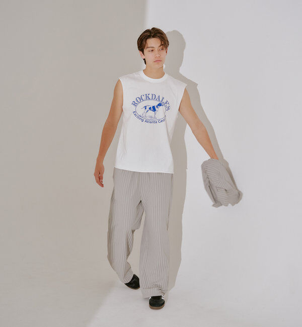  「【WHIMSIC/新色追加】ロゴプリントスリーブレスTシャツ」|キャミソール|