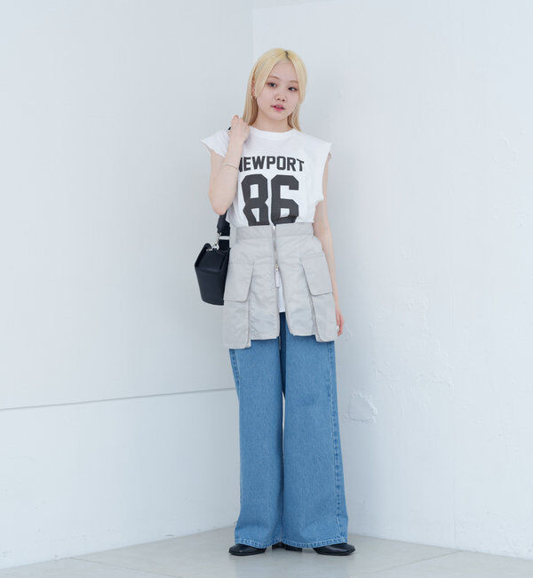  「【WHIMSIC/新色追加】ロゴプリントスリーブレスTシャツ」|キャミソール|