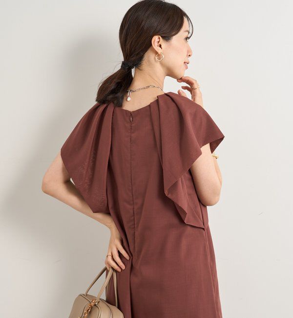  「《夏に快適◎・主役級アイテム》吸湿速乾機能付きフリルワンピース」|その他|