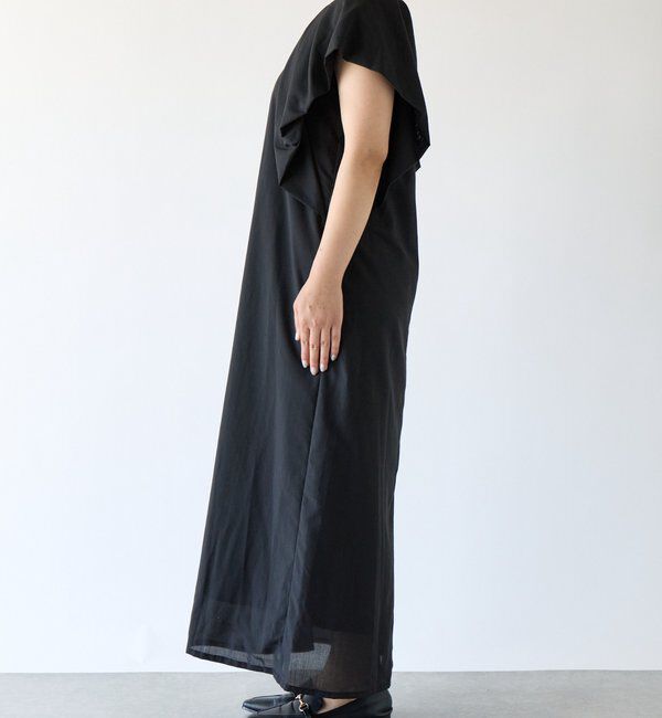  「《夏に快適◎・主役級アイテム》吸湿速乾機能付きフリルワンピース」|その他|