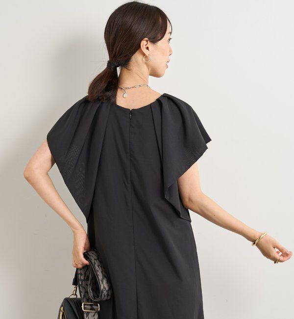  「《夏に快適◎・主役級アイテム》吸湿速乾機能付きフリルワンピース」|その他|