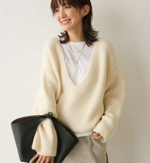  「【ゆったり着やすい】ルーズプランジニット」|ニット・セーター|オフホワイト