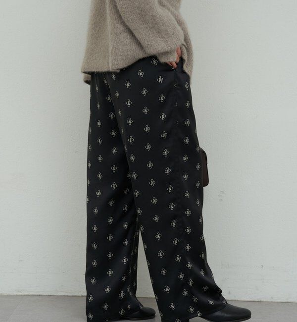  「【手洗い可】プリントサテンパンツ」|チノ|