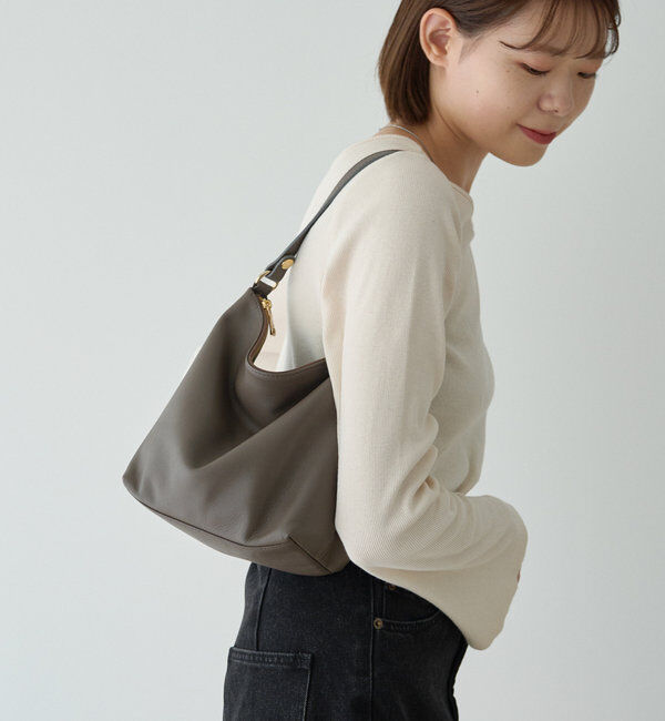  「ソフトレザーシンプルショルダーバッグ 」|ショルダー・メッセンジャー|