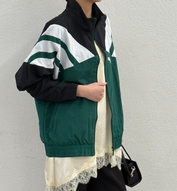  「adidas ラインナイロンジャケット」|ベスト・ジレ|