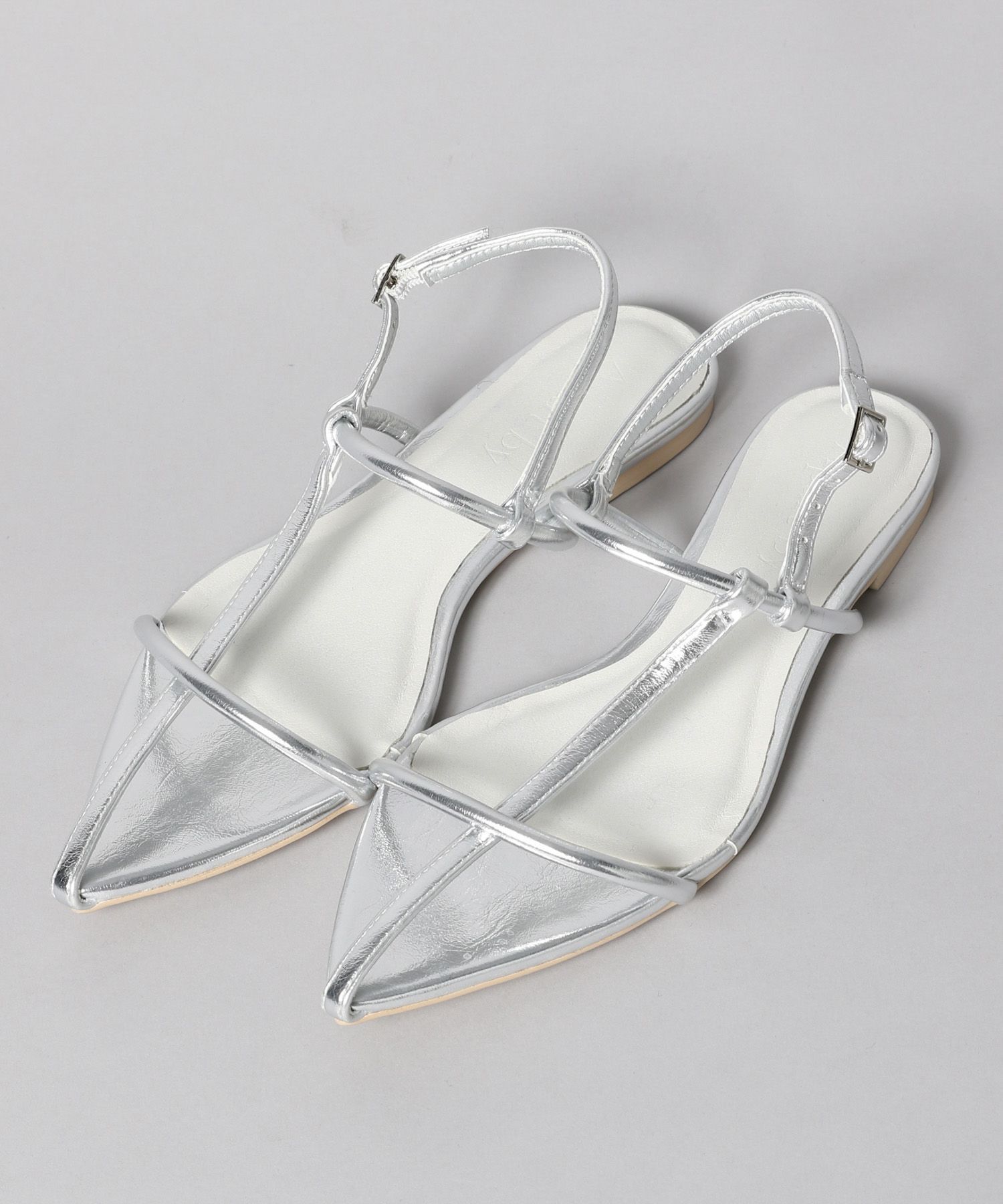 A part by 「クロスフラットサンダル」|サンダル|