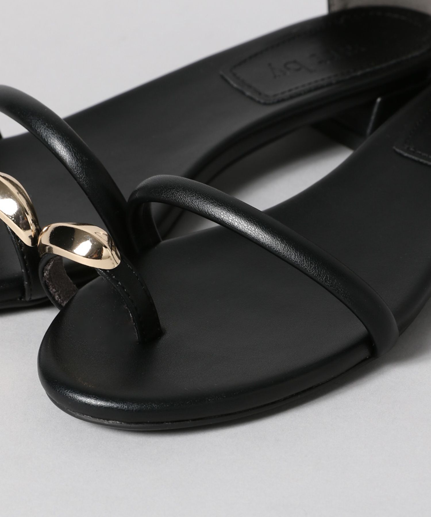 A part by 「サムリングサンダル」|サンダル|