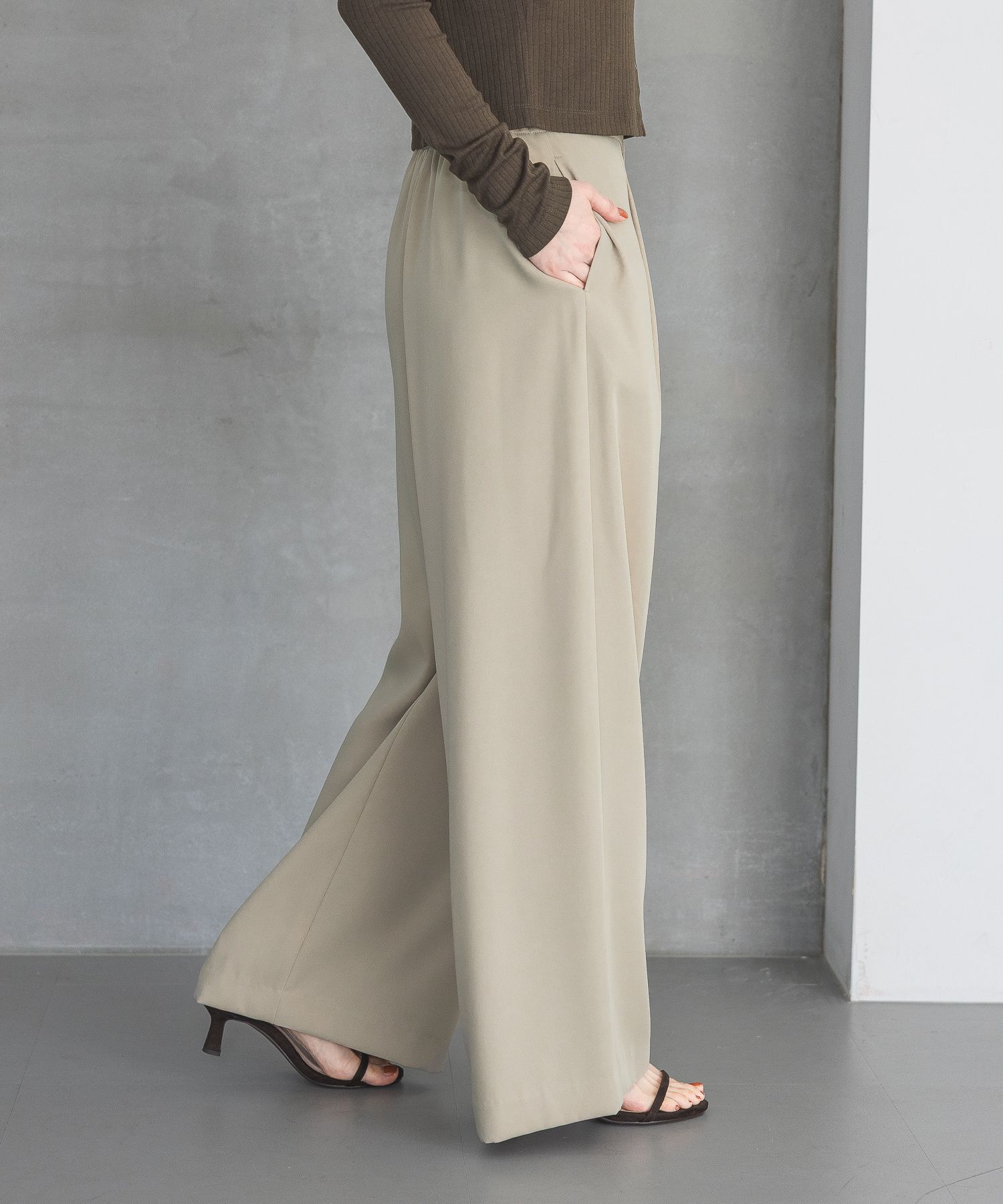 A part by 「【洗える】きれいめイージーストレートパンツ」|その他|