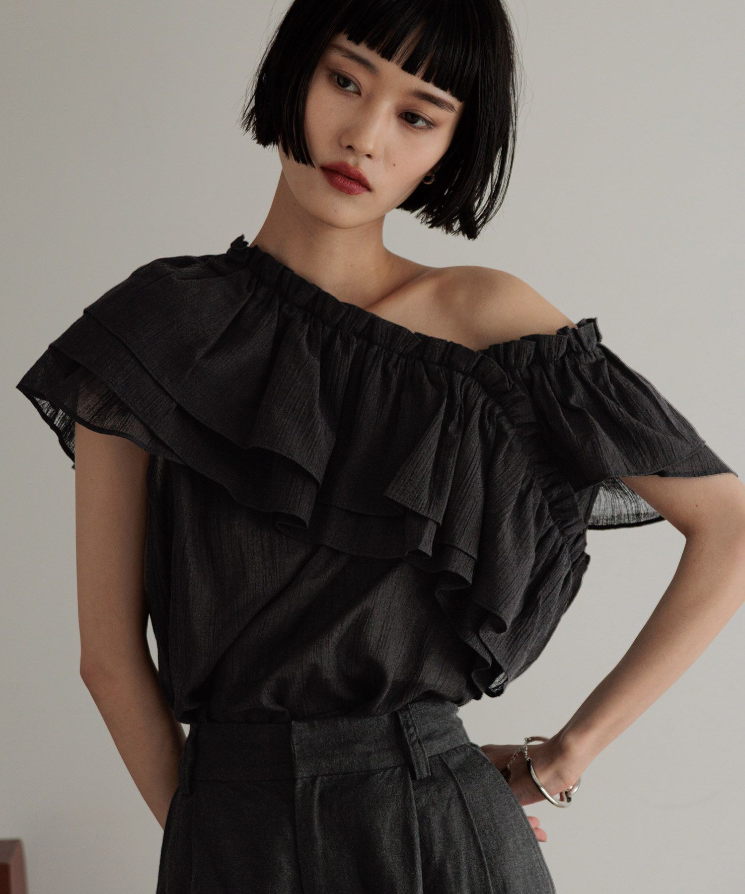 LOWRYS FARM「アシメフリルギャザーＳＳ」|シャツ・ブラウス|