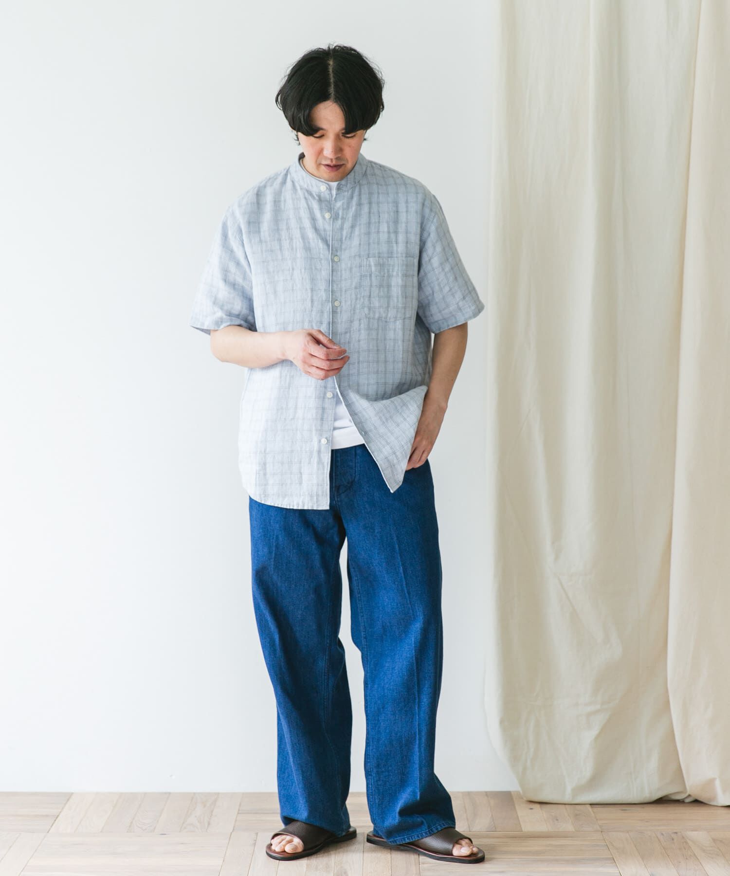 URBAN RESEARCH DOORS「『XLｻｲｽﾞ/WEB限定』ｼﾙｹｯﾄﾘﾈﾝ ﾊﾞﾝﾄﾞｶﾗｰｼｮｰﾄｽﾘｰ」|シャツ・ブラウス|