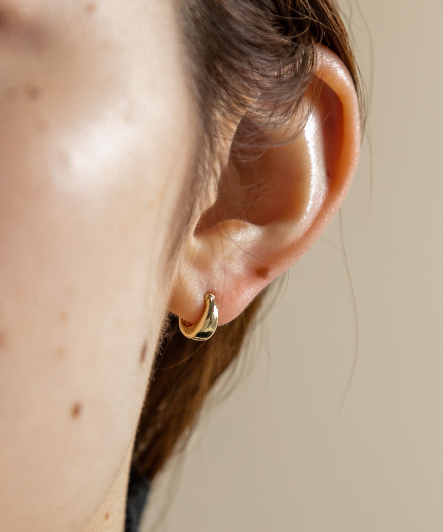 SMELLY「ミニドロップワンタッチピアス」|ピアス|ゴールド