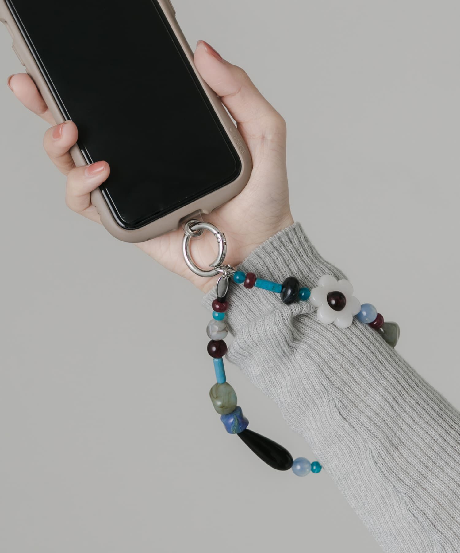 SMELLY「カラフルモチーフループキーチェーン」|チャーム・キーホルダー|ブラック系その他