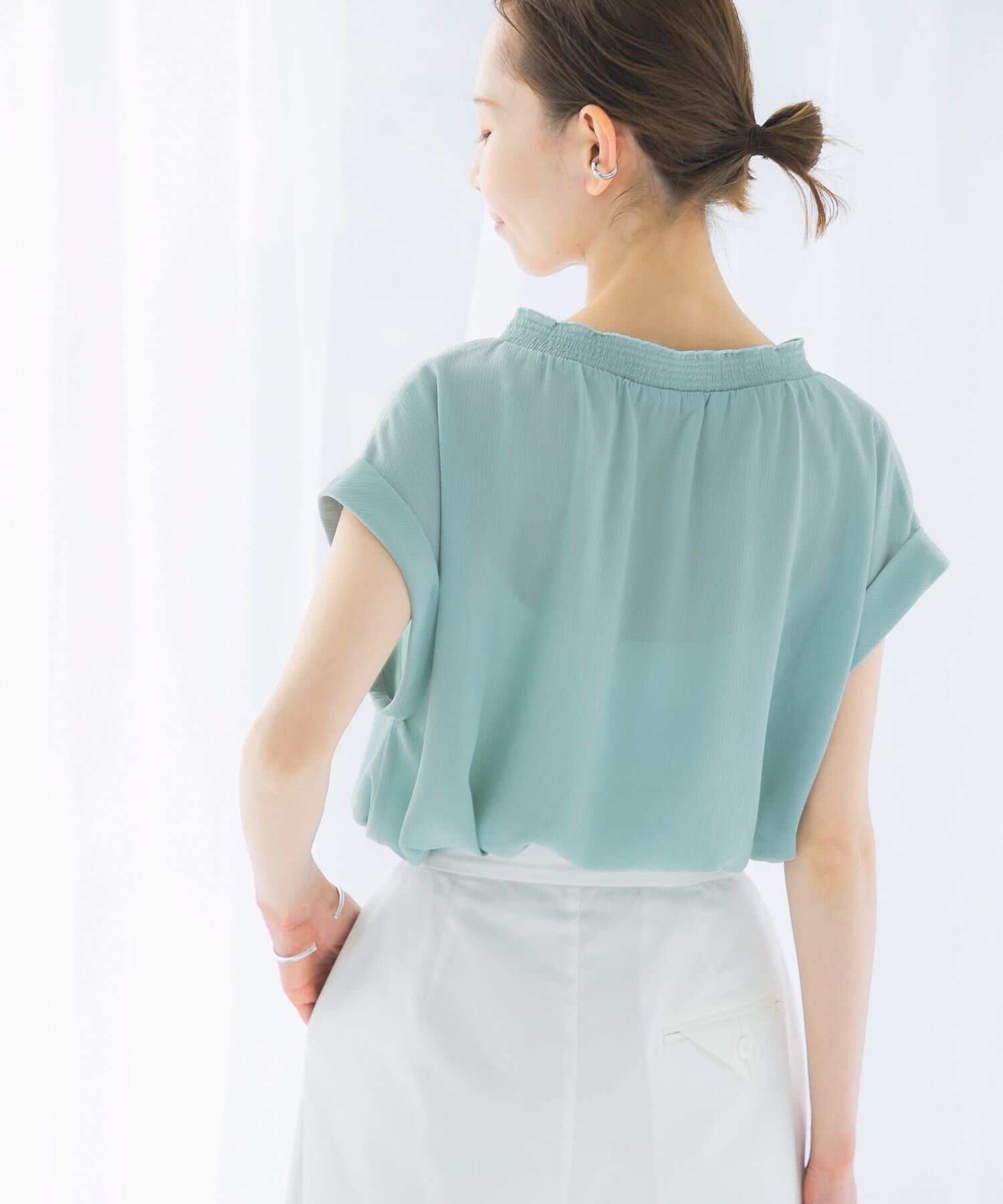 URBAN RESEARCH ROSSO「『WEB限定』シャーリングスキッパーブラウス」|シャツ・ブラウス|