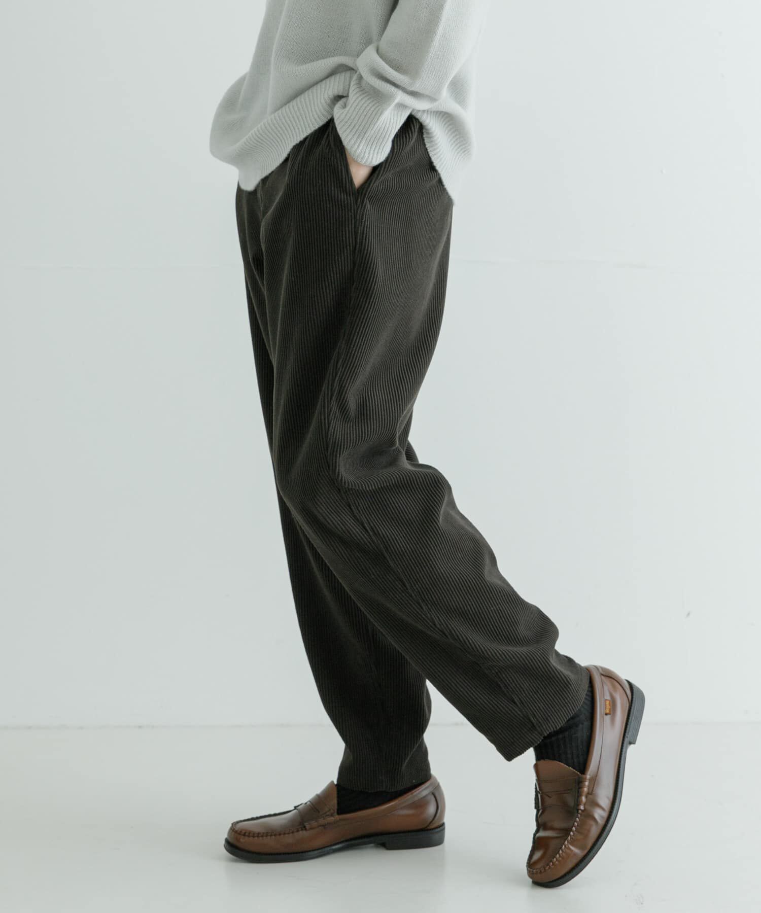 URBAN RESEARCH「『セットアップ対応』new basic SOLOTEXコーデュロイイージーパンツ」|その他|