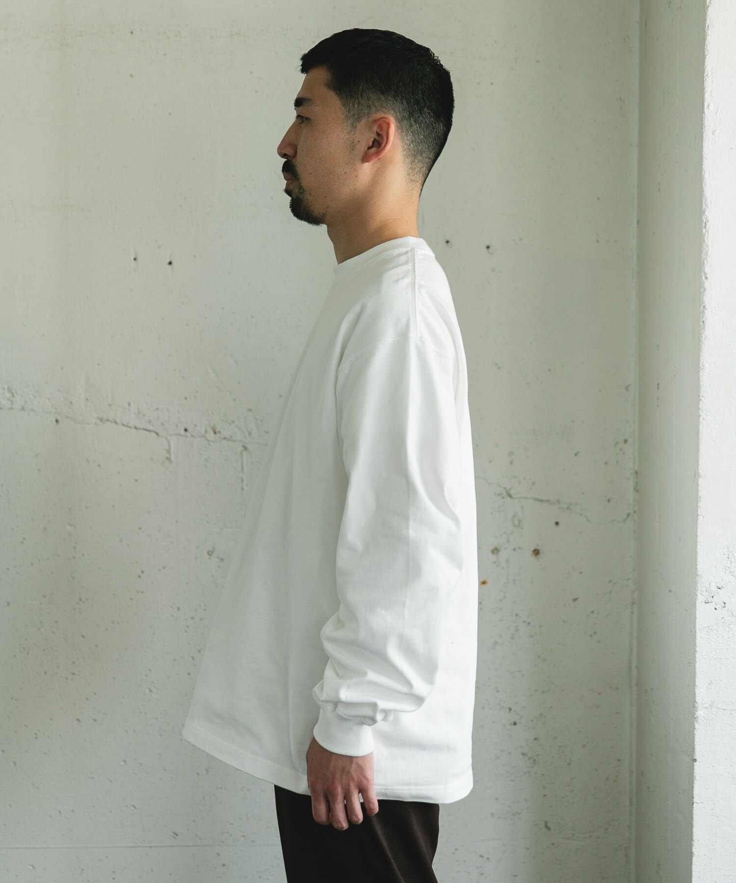 URBAN RESEARCH DOORS「10.5オンス ヘビーウェイトロングスリーブTシャツ」|Tシャツ・カットソー|