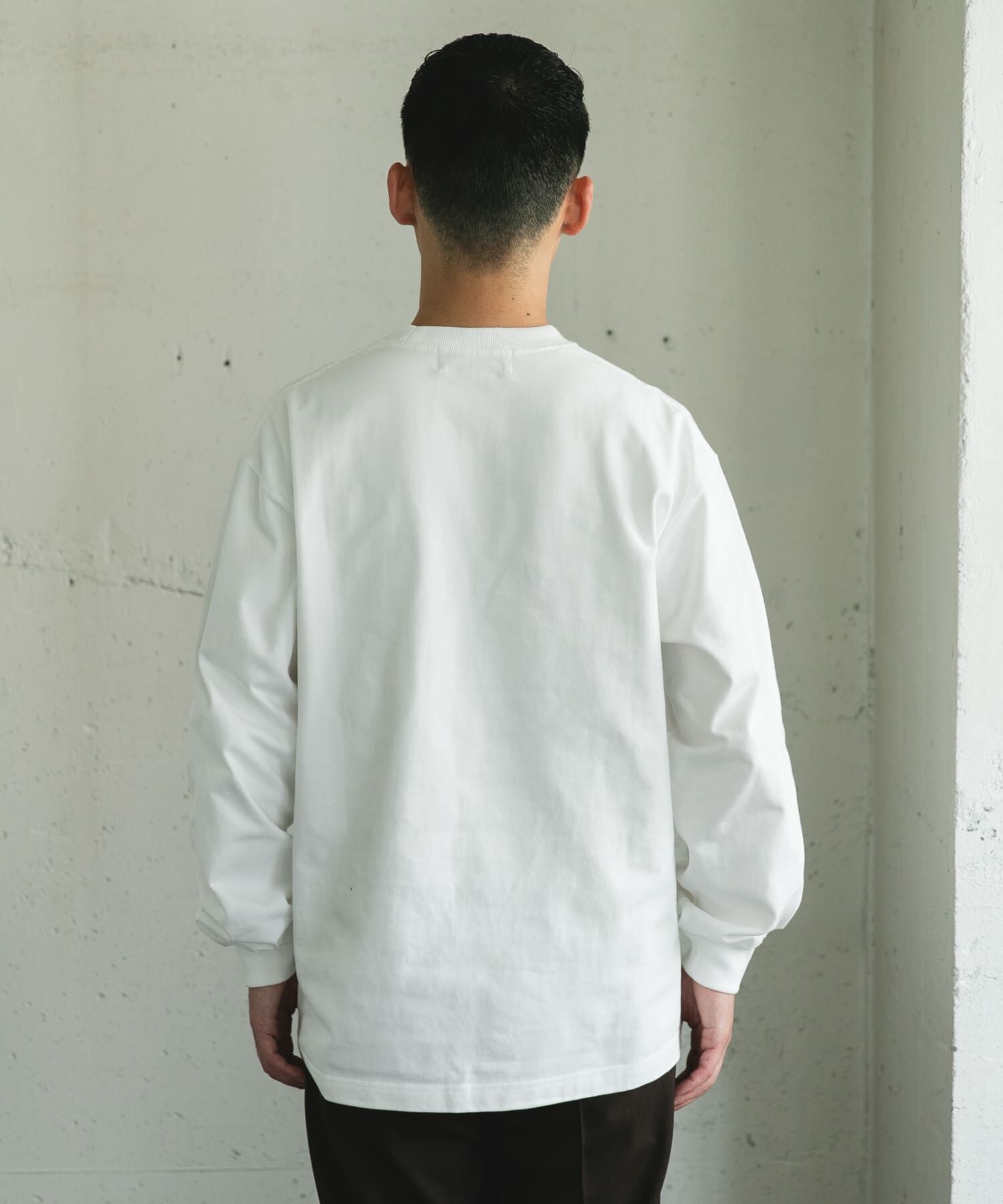 URBAN RESEARCH DOORS「10.5オンス ヘビーウェイトロングスリーブTシャツ」|Tシャツ・カットソー|