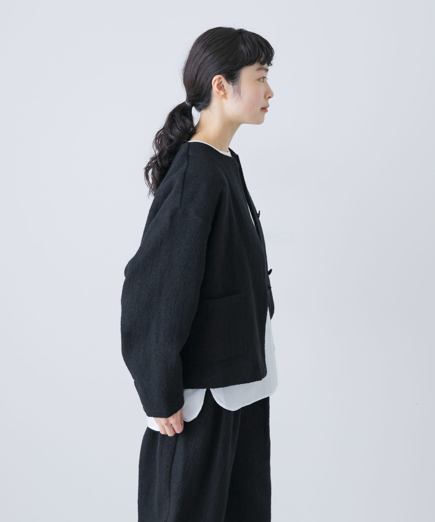 かぐれ「ウールクルーネックジャケット」|ノーカラージャケット|