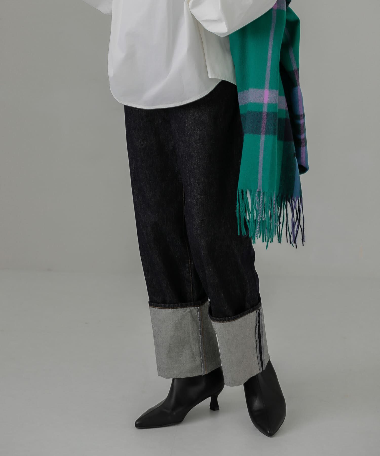  「ターンアップストレートデニム」|デニム|