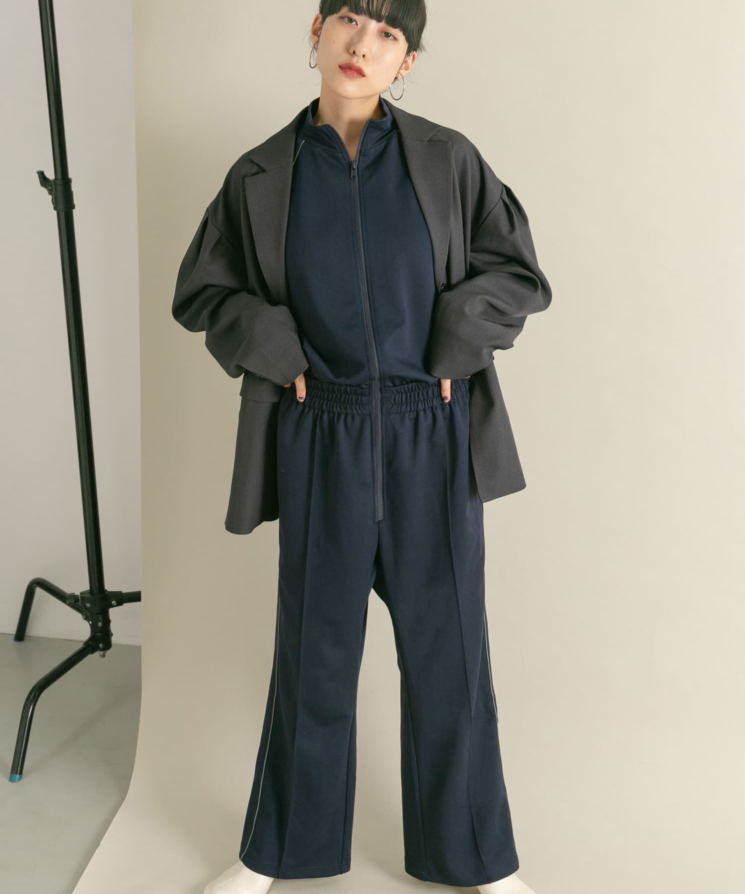  「トラックジャンプスーツ」|スカート|ネイビー