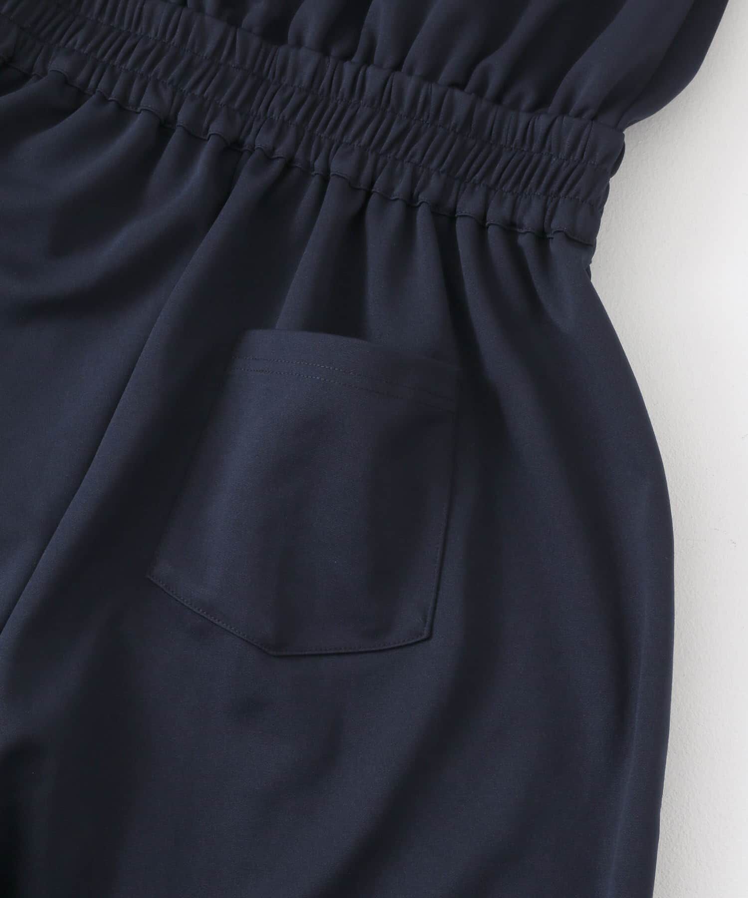  「トラックジャンプスーツ」|スカート|