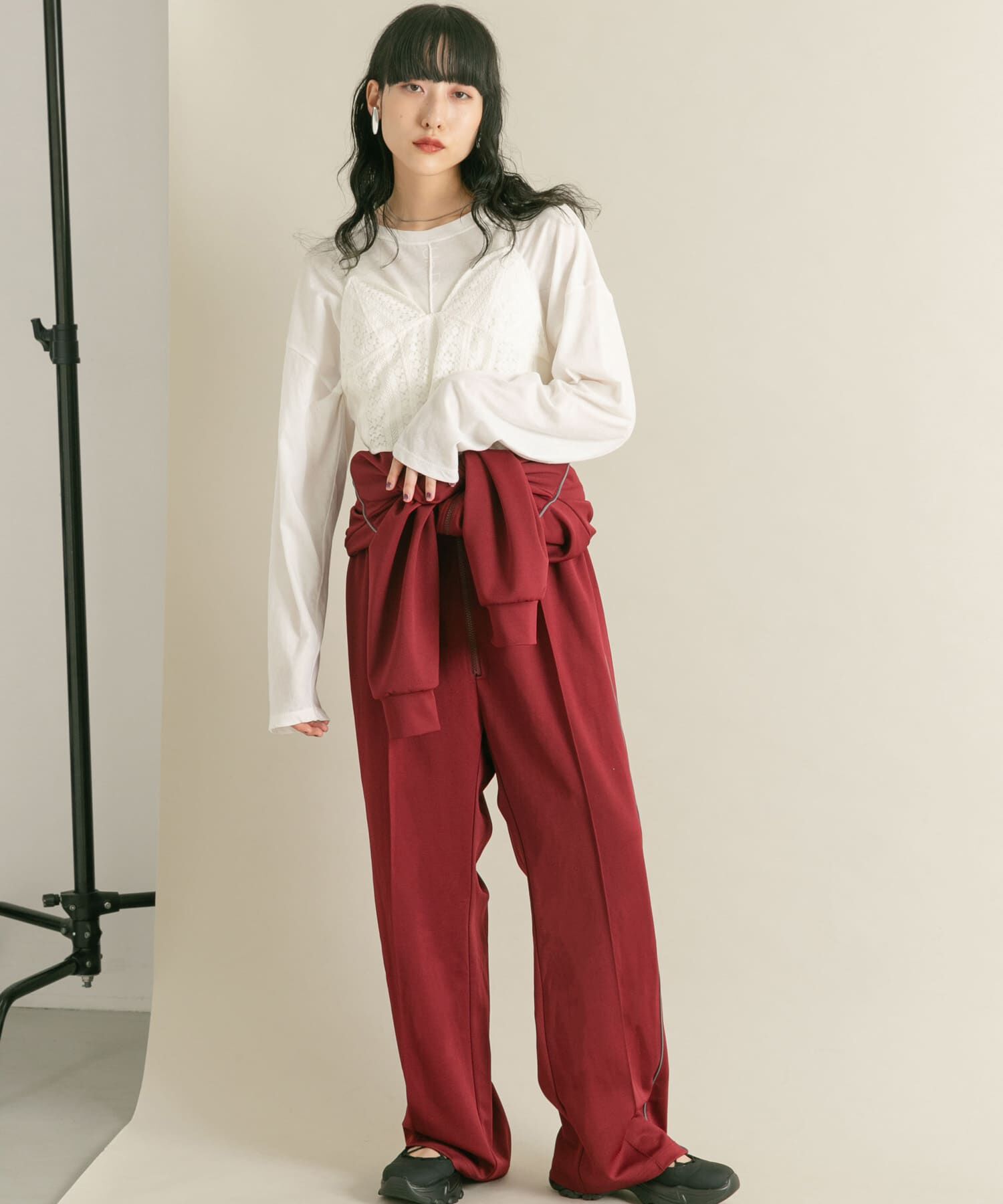  「トラックジャンプスーツ」|スカート|