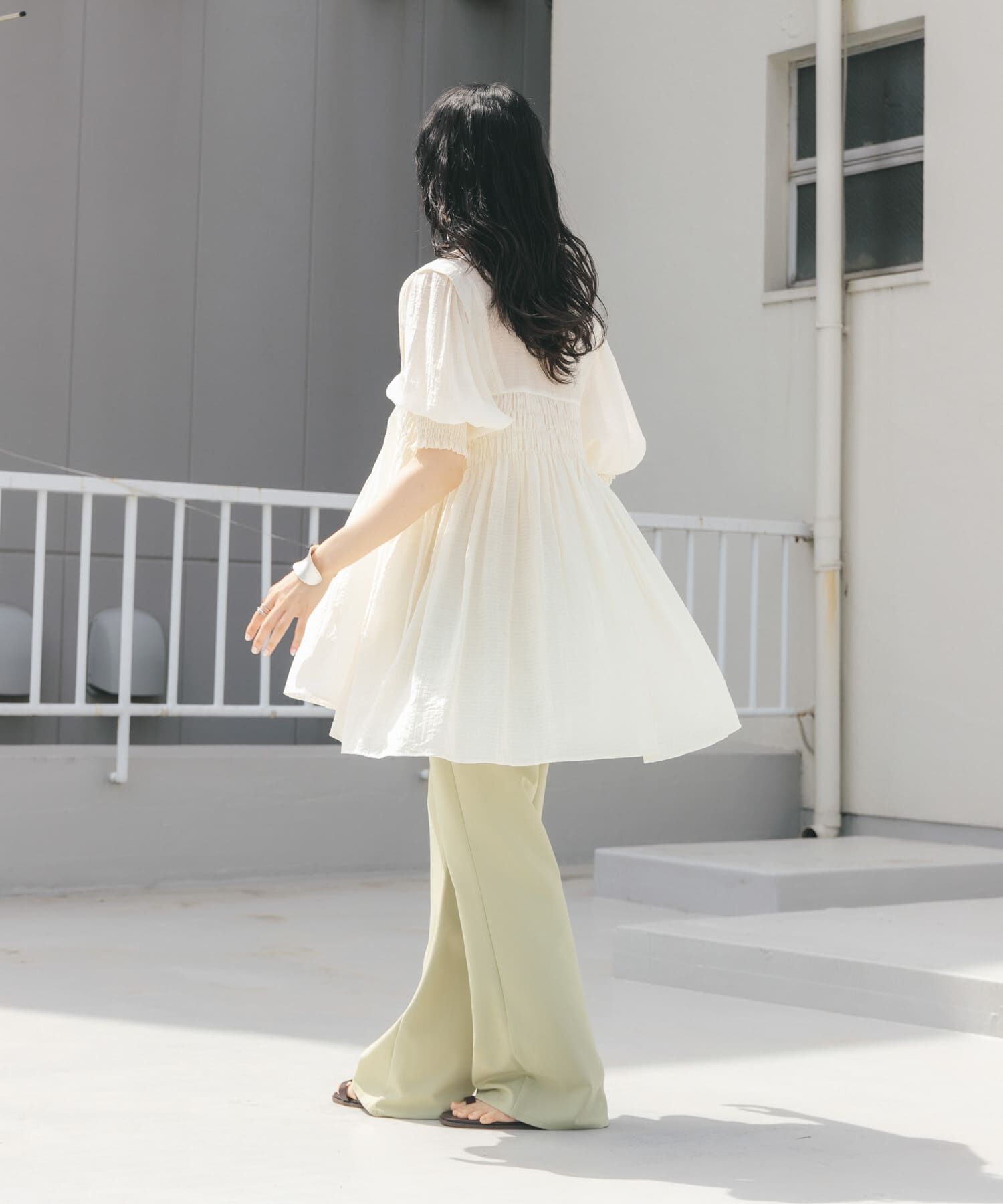  「2WAYシャーリングミニワンピース」|ワンピース|