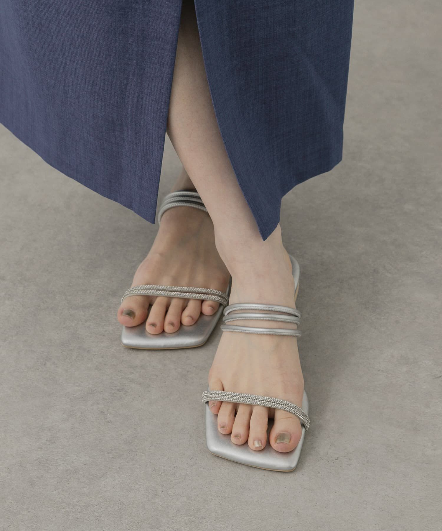 SENSE OF PLACE by URBAN RESEARCH「ラインストーンナローコードサンダル」|サンダル|シルバー