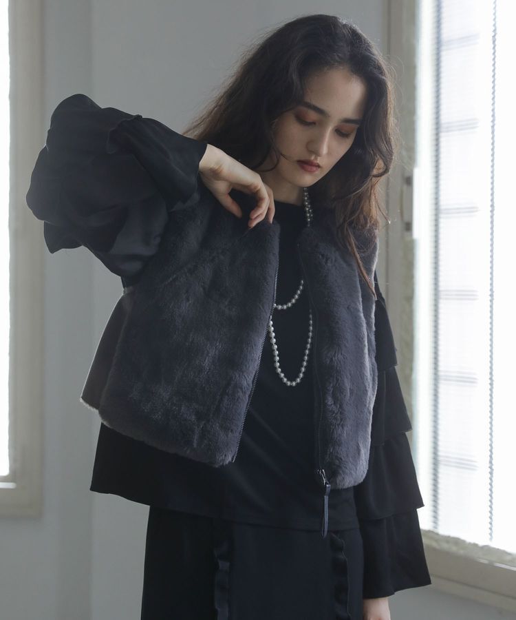 Green Parks「■ESCAR フラッフィーベスト」|ベスト・ジレ|Charcoal Gray
