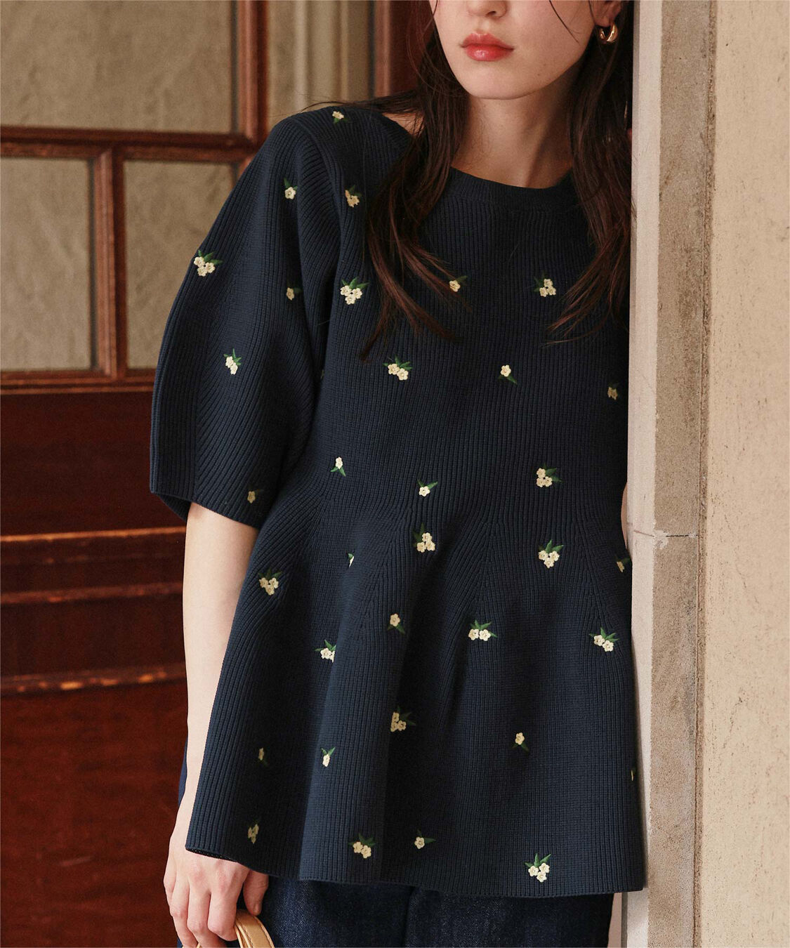 titivate「フラワー刺繍ペプラムニットトップス」|ニット・セーター|