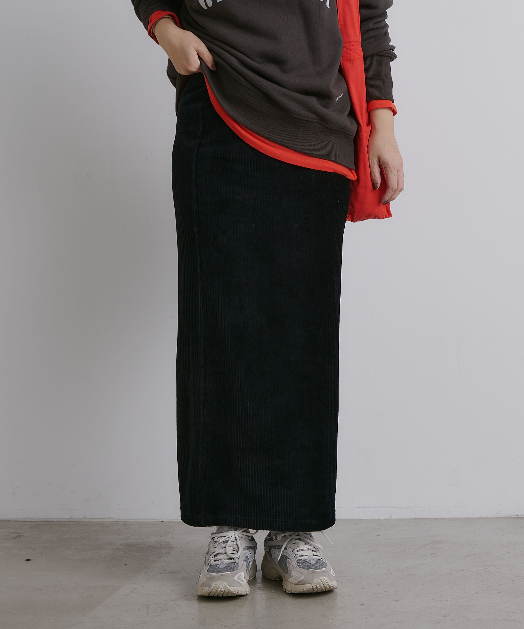  「【低身長・高身長対応】ストレッチコールスカート」|スカート|ブラック