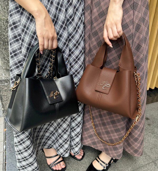  「【リバイバル】エンブレム付きトライアングルバッグ」|ショルダー・メッセンジャー|