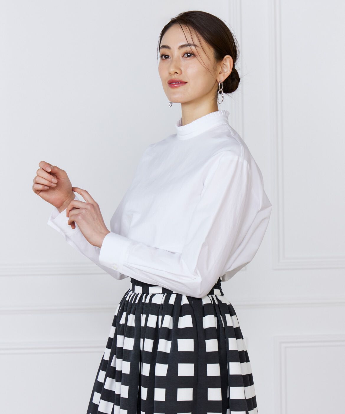 INED「《大きいサイズ》プリーツカラーブラウス」|シャツ・ブラウス|