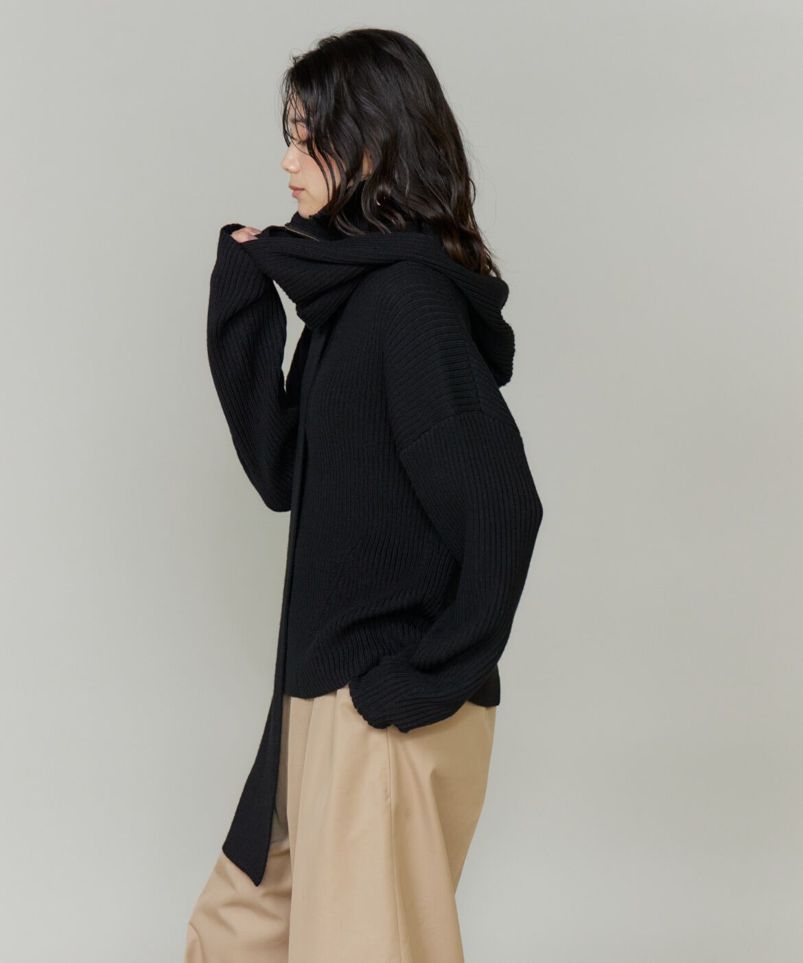 INED「フーデッドマフラー」|ストール|