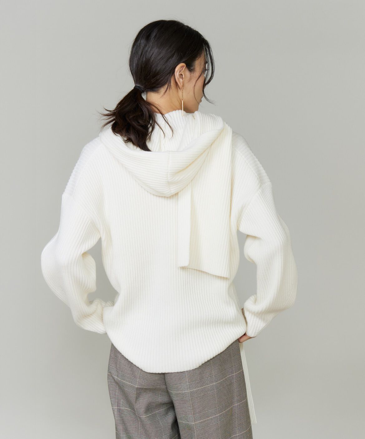 INED「フーデッドマフラー」|ストール|