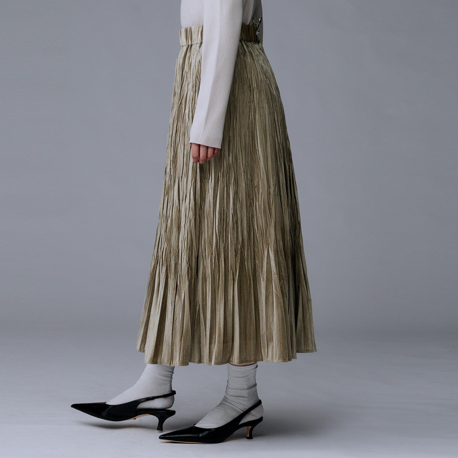 UNTITLED「【ウエストゴム／着映え】ランダムプリーツベロアスカート」|スカート|