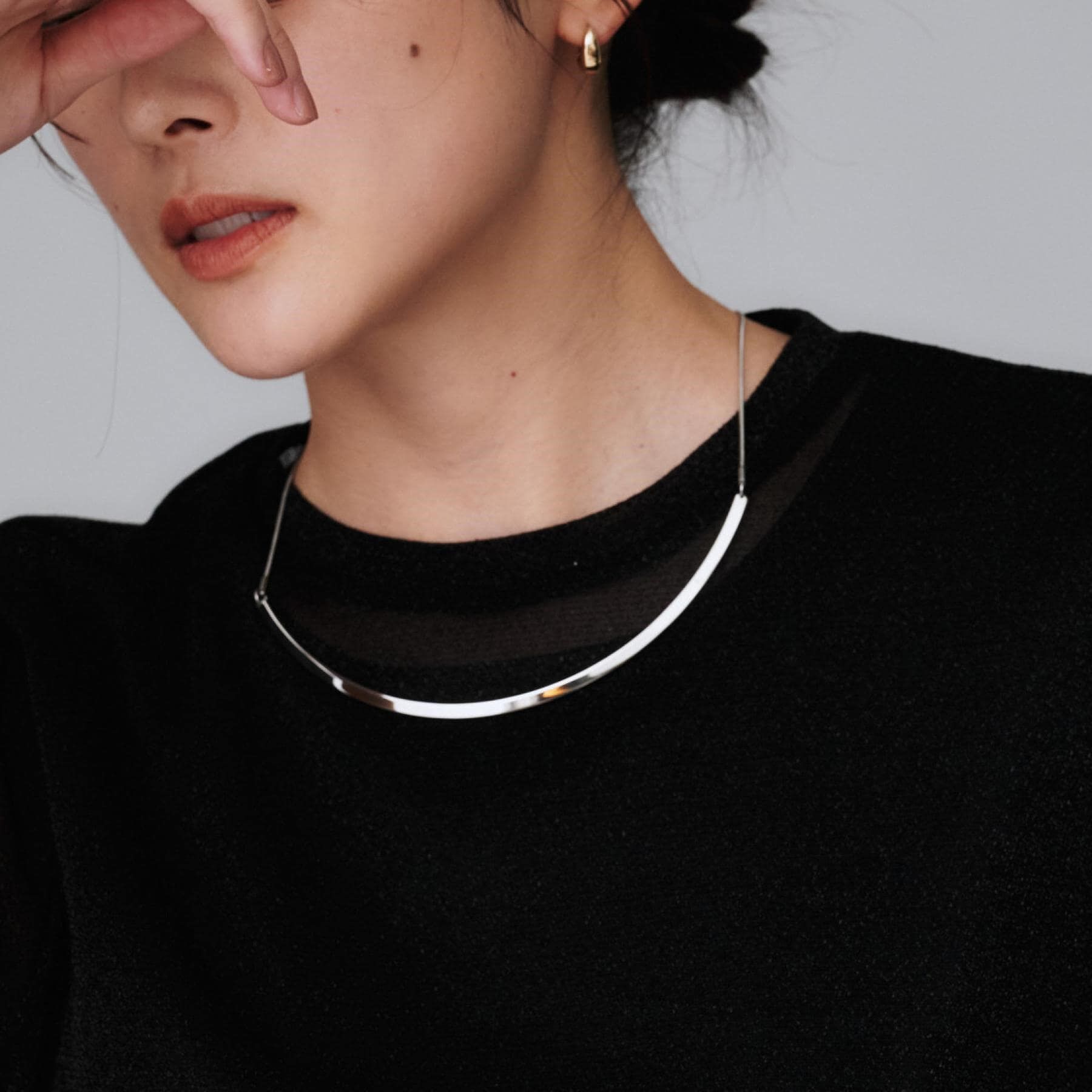 UNTITLED「【追加/ステンレス】カーヴィプレートショートネックレス」|ネックレス|