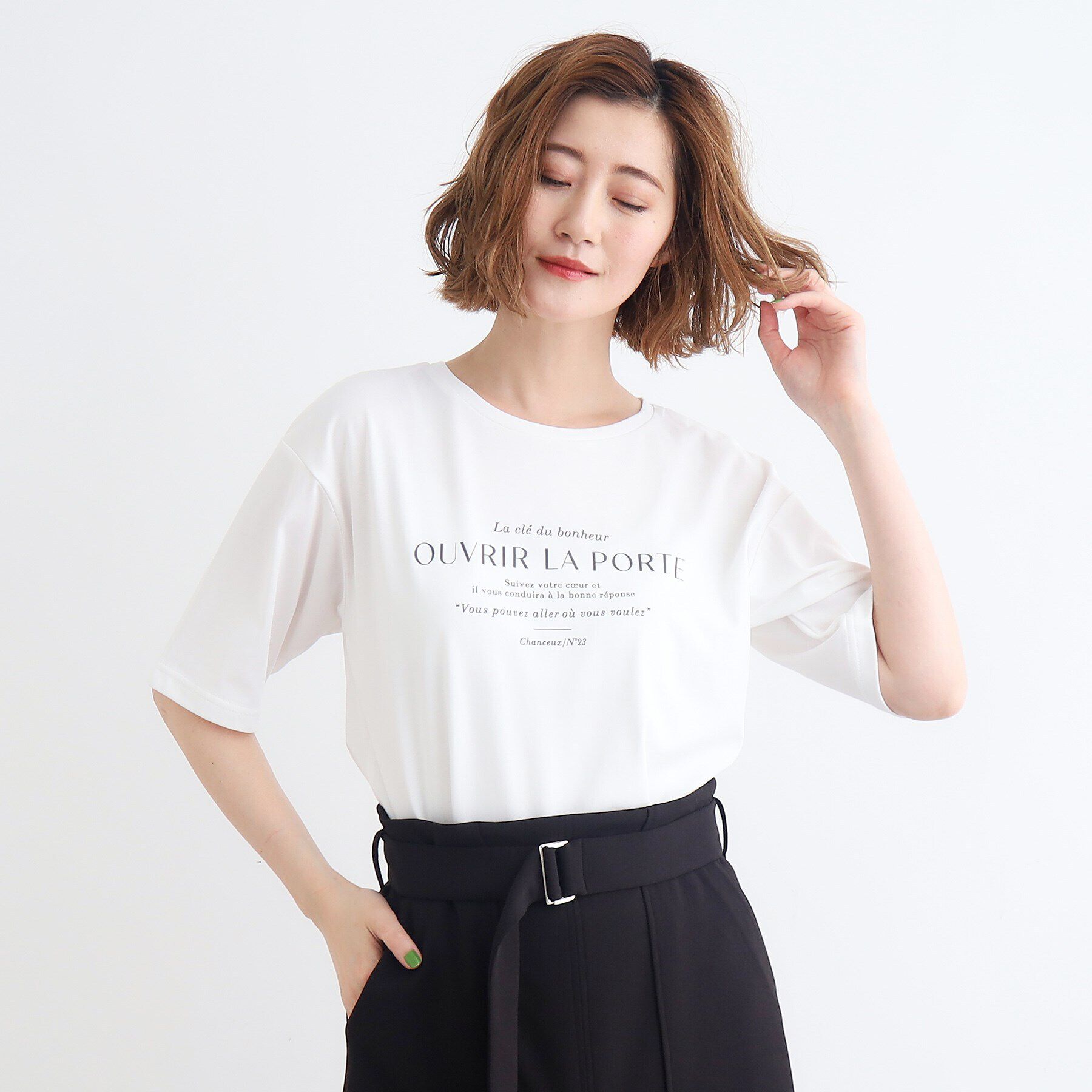 grove「＜接触冷感・UVカット・ご自宅で洗える＞ロゴプリント5分袖Tシャツ」|Tシャツ・カットソー|