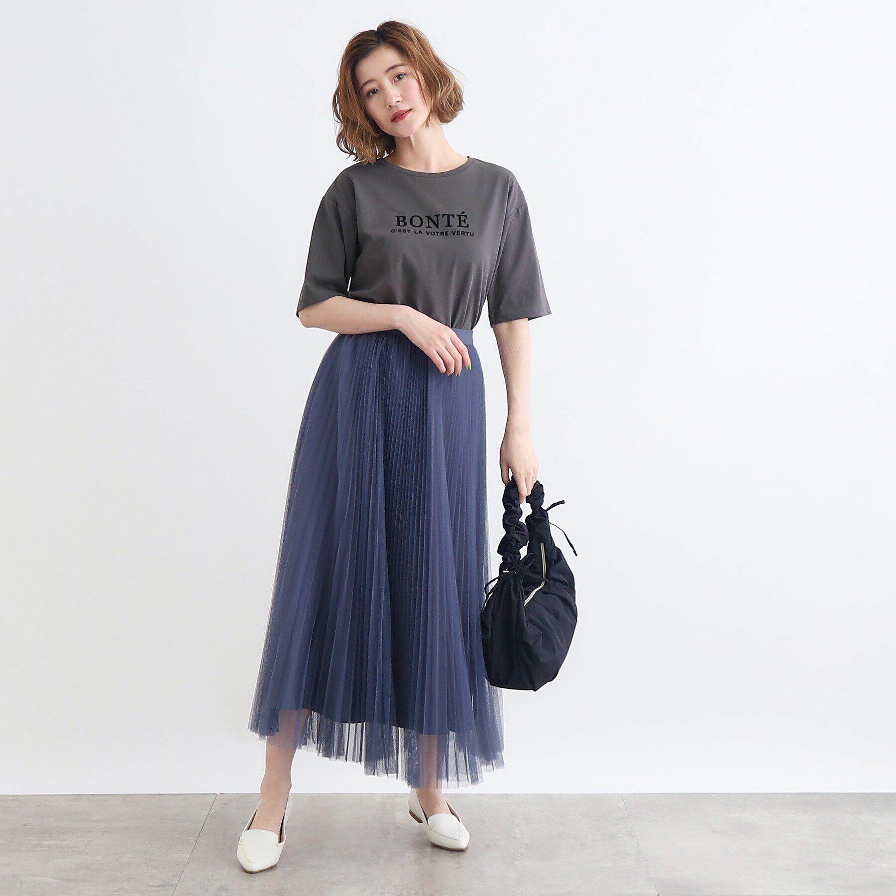 grove「＜接触冷感・UVカット・ご自宅で洗える＞ロゴプリント5分袖Tシャツ」|Tシャツ・カットソー|