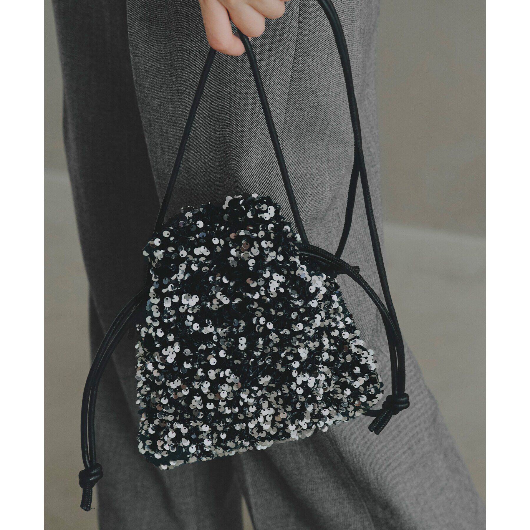 grove「【雑誌掲載】アソート巾着ミニショルダー」|ショルダー・メッセンジャー|ブラックシルバー(4