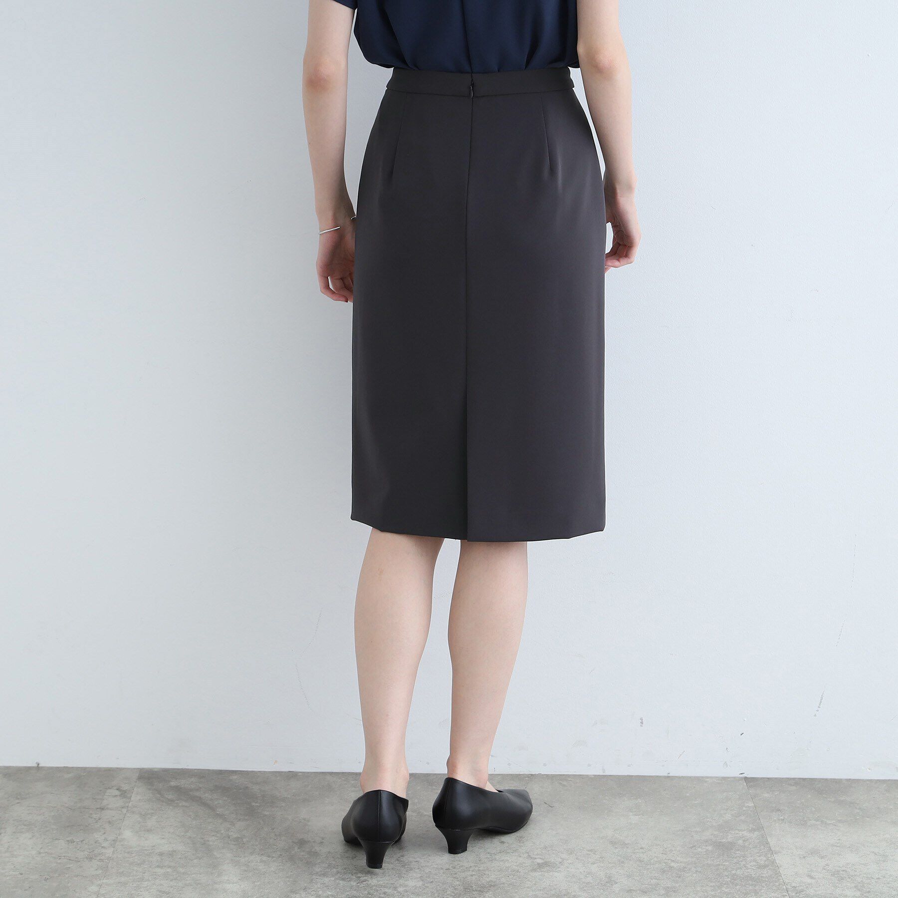 INDIVI「【洗える/UVケア/エコ/日本製】ストレッチ ストレートスカート」|スーツ|