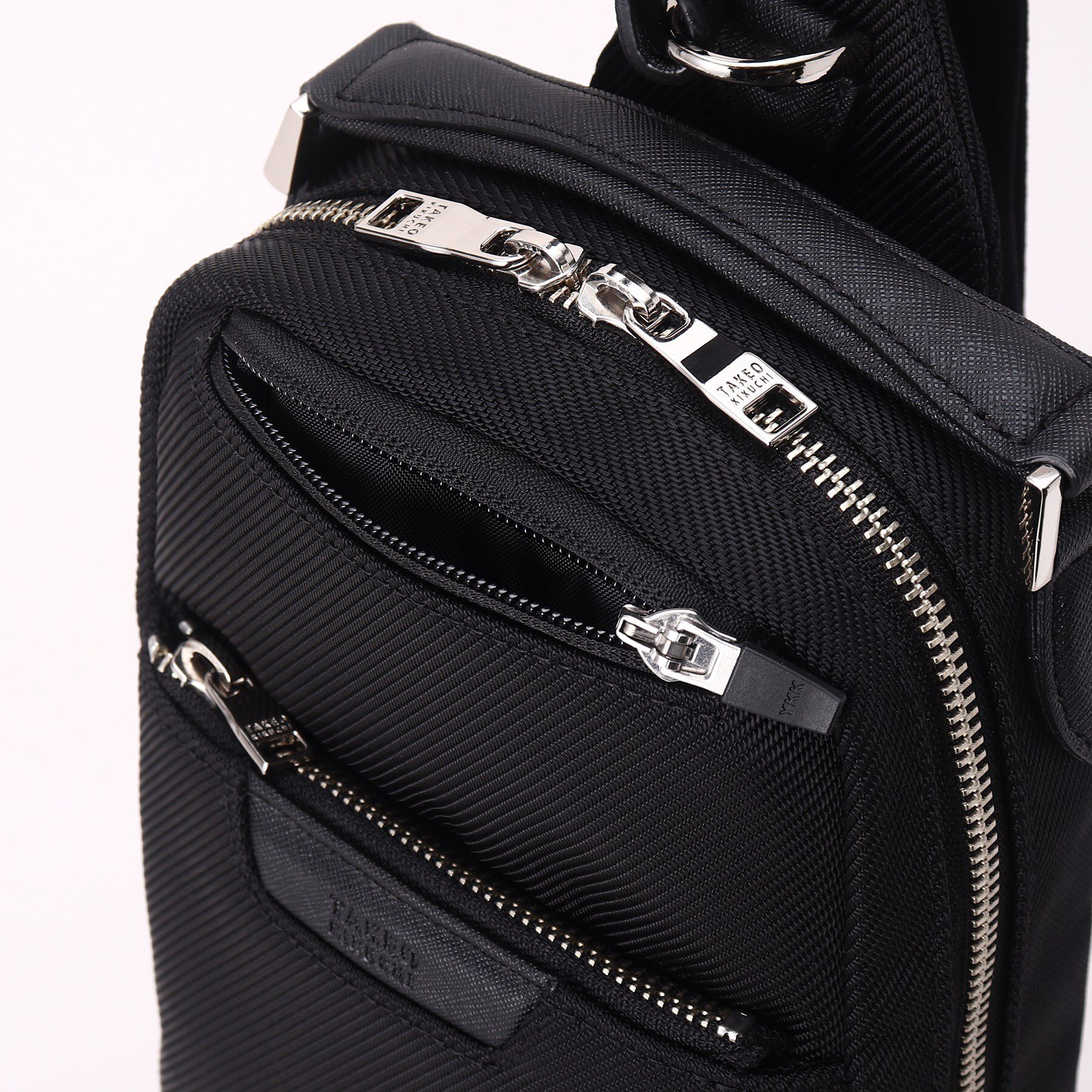 TAKEO KIKUCHI「薄マチ スマート 大人　ワンショルダーバッグ」|ショルダー・メッセンジャー|