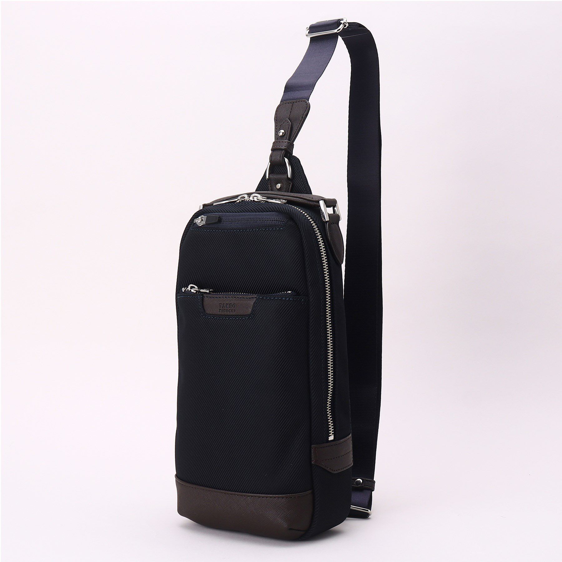 TAKEO KIKUCHI「薄マチ スマート 大人　ワンショルダーバッグ」|ショルダー・メッセンジャー|ﾈｲﾋﾞｰ(093)