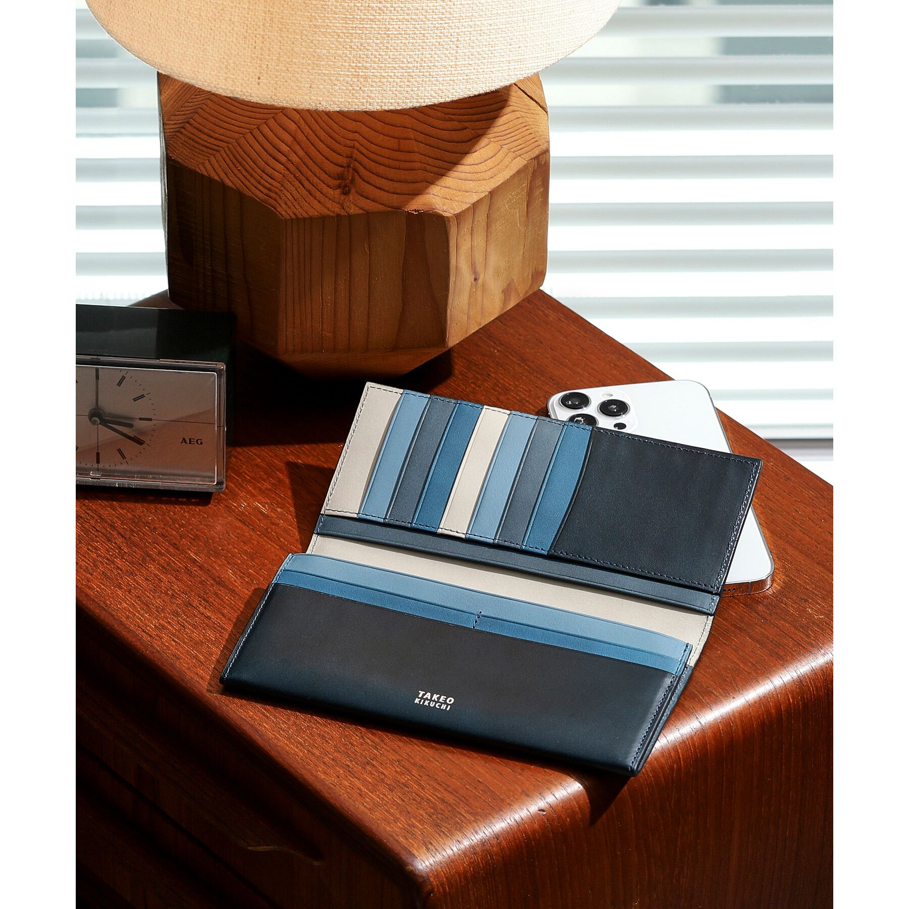 TAKEO KIKUCHI「アンティーク調レザー 2つ折り長財布」|財布|ネイビー(593)