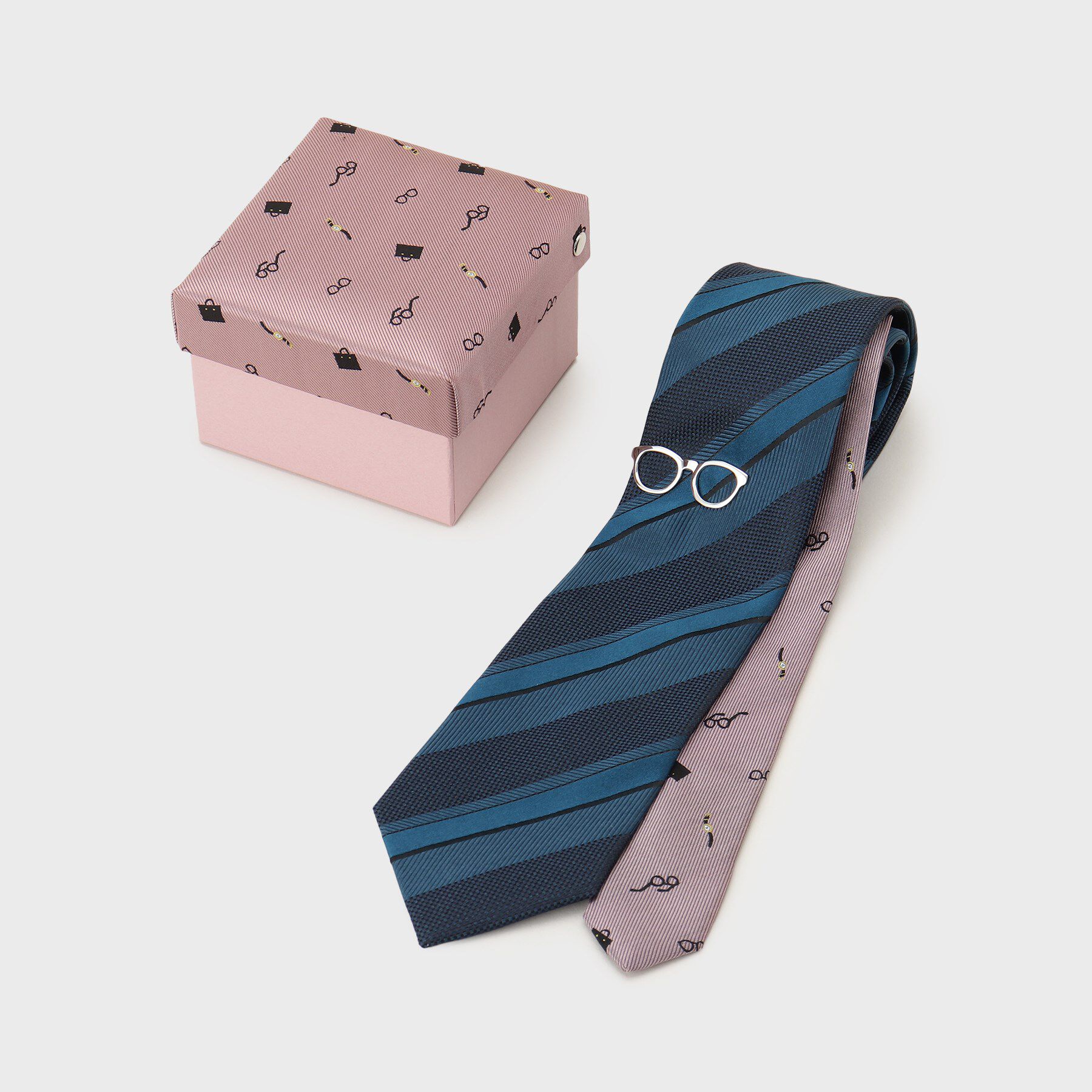 TAKEO KIKUCHI「【BOXセット】ジェントルマンストライプ ネクタイ&times;眼鏡型タイバー」|ネクタイ・蝶ネクタイ|グリーン(322)